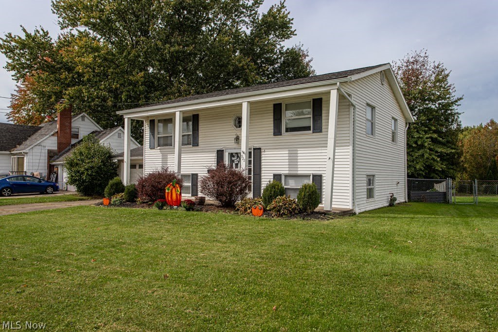 922 Nancy Avenue Niles OH 44446