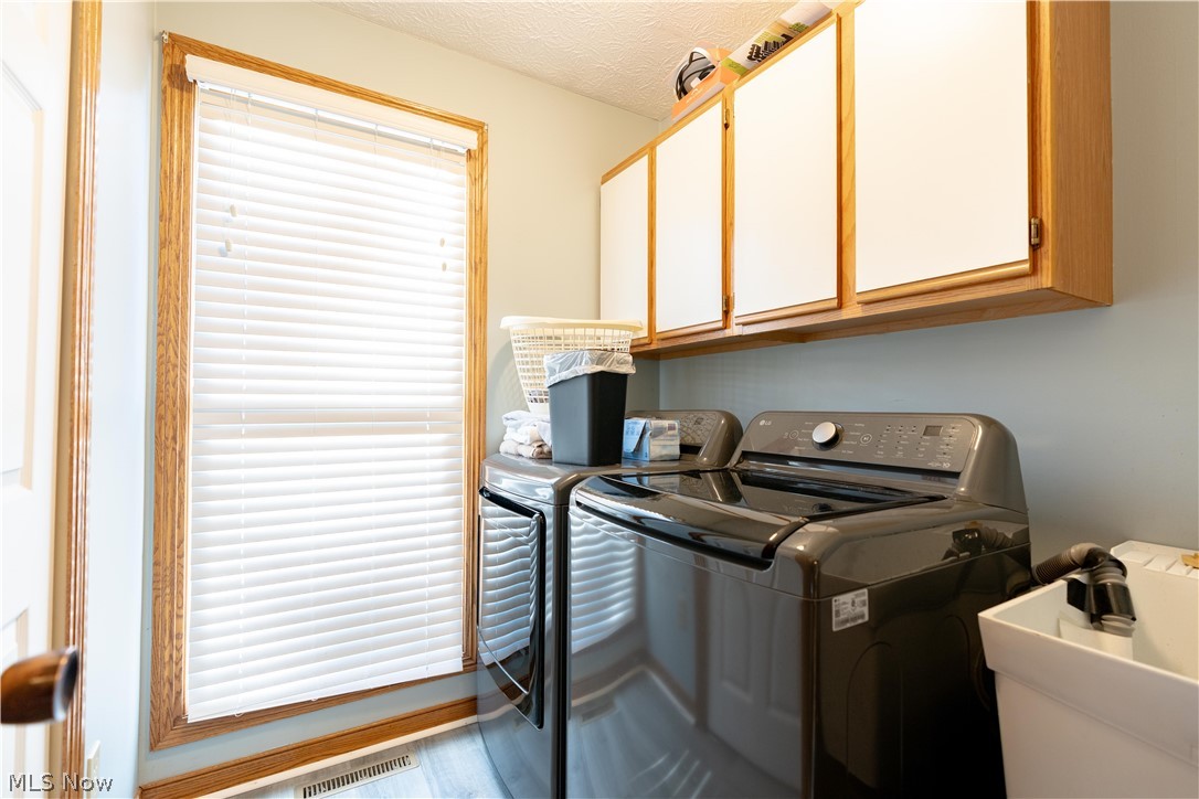 8238 N Casswell Circle NW North Canton OH 44720