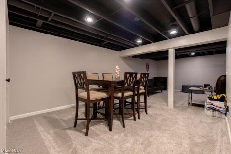 8238 N Casswell Circle NW North Canton OH 44720