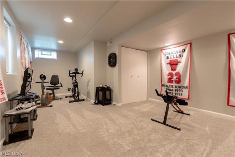 8238 N Casswell Circle NW North Canton OH 44720