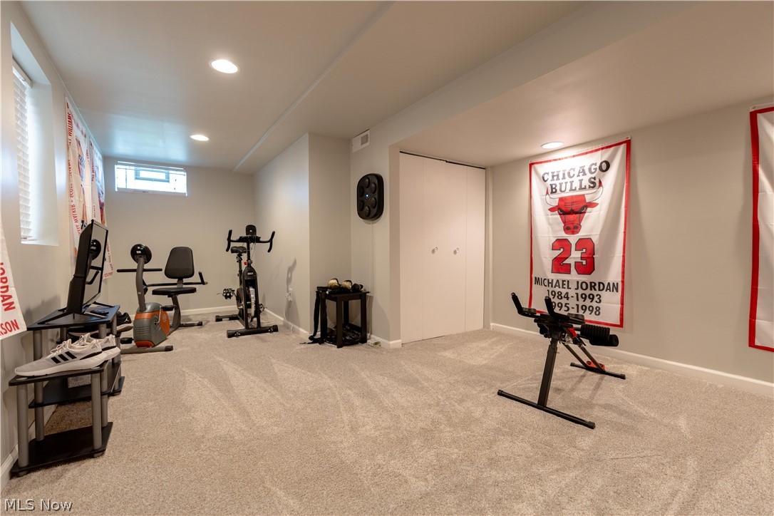 8238 N Casswell Circle NW North Canton OH 44720
