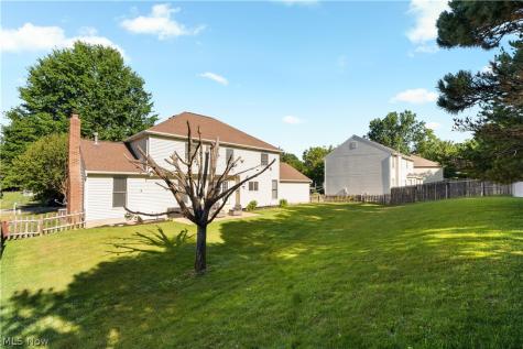 8238 N Casswell Circle NW North Canton OH 44720
