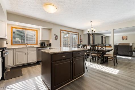 8238 N Casswell Circle NW North Canton OH 44720