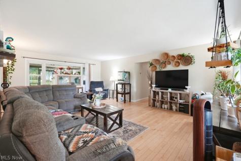 10047 York Road North Royalton OH 44133