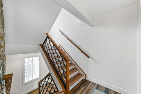 2305 Thurman Avenue Cleveland OH 44113