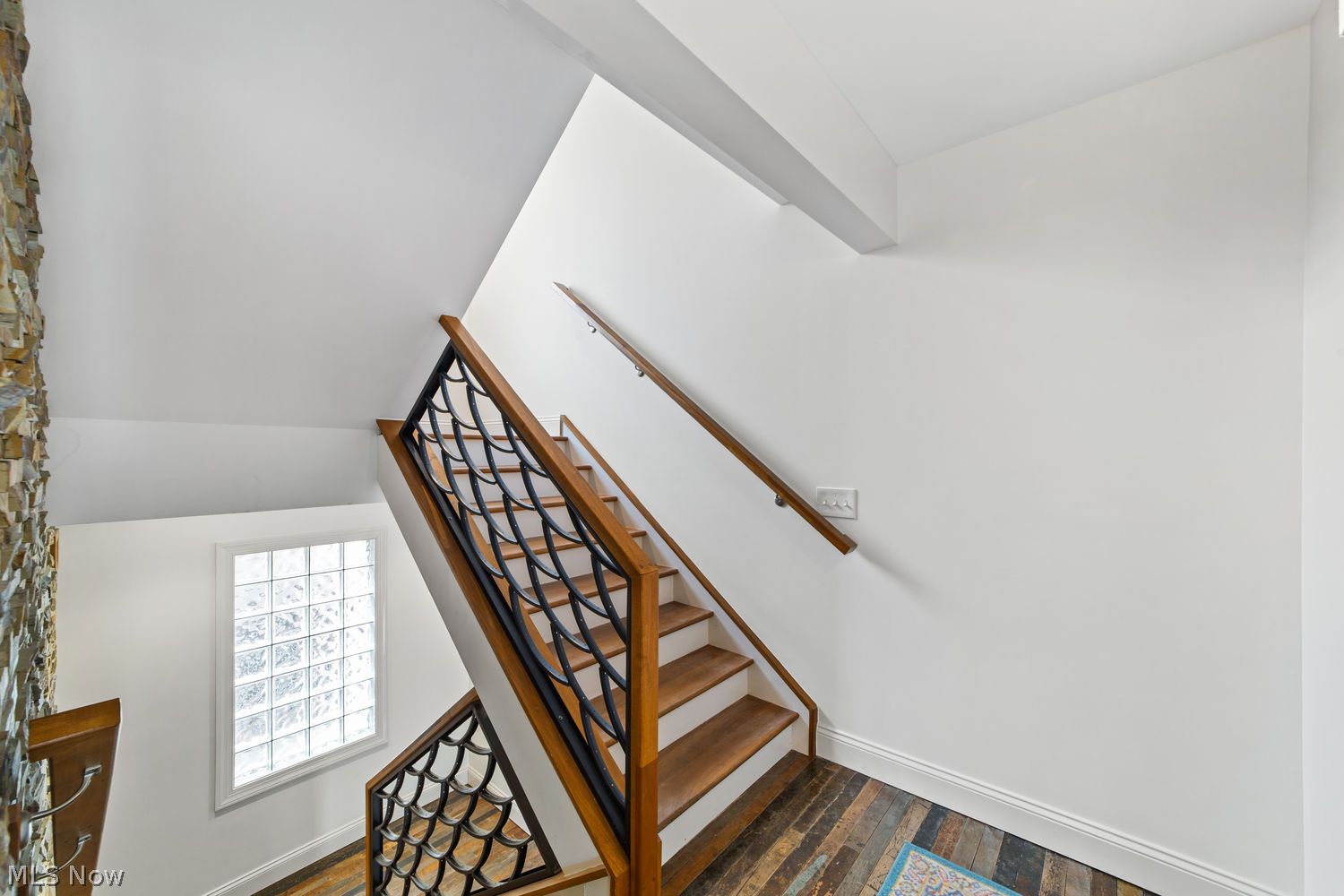 2305 Thurman Avenue Cleveland OH 44113