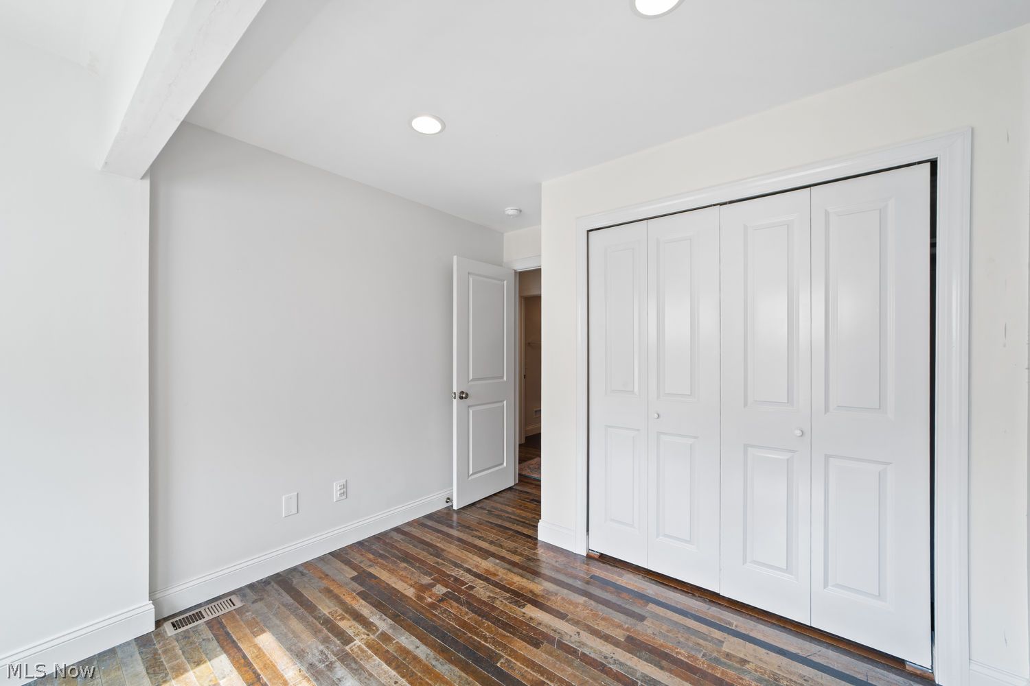 2305 Thurman Avenue Cleveland OH 44113
