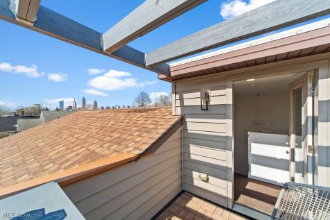 2305 Thurman Avenue Cleveland OH 44113