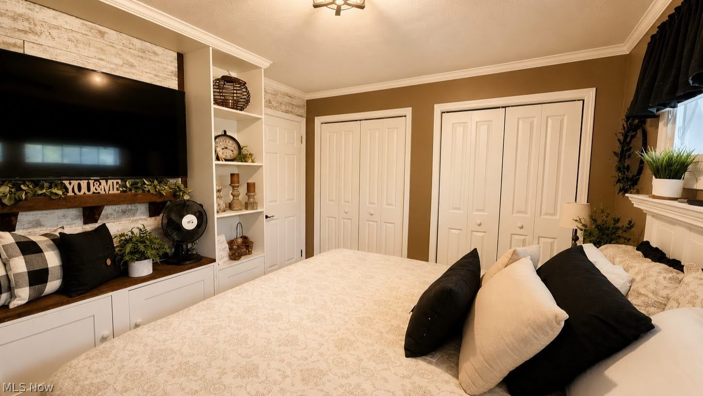 6643 Big Creek Parkway Parma Heights OH 44130
