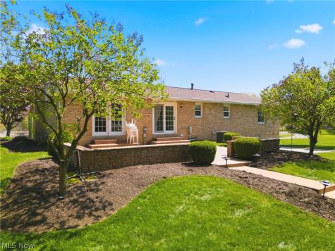 8285 Southwood Drive NW North Canton OH 44720