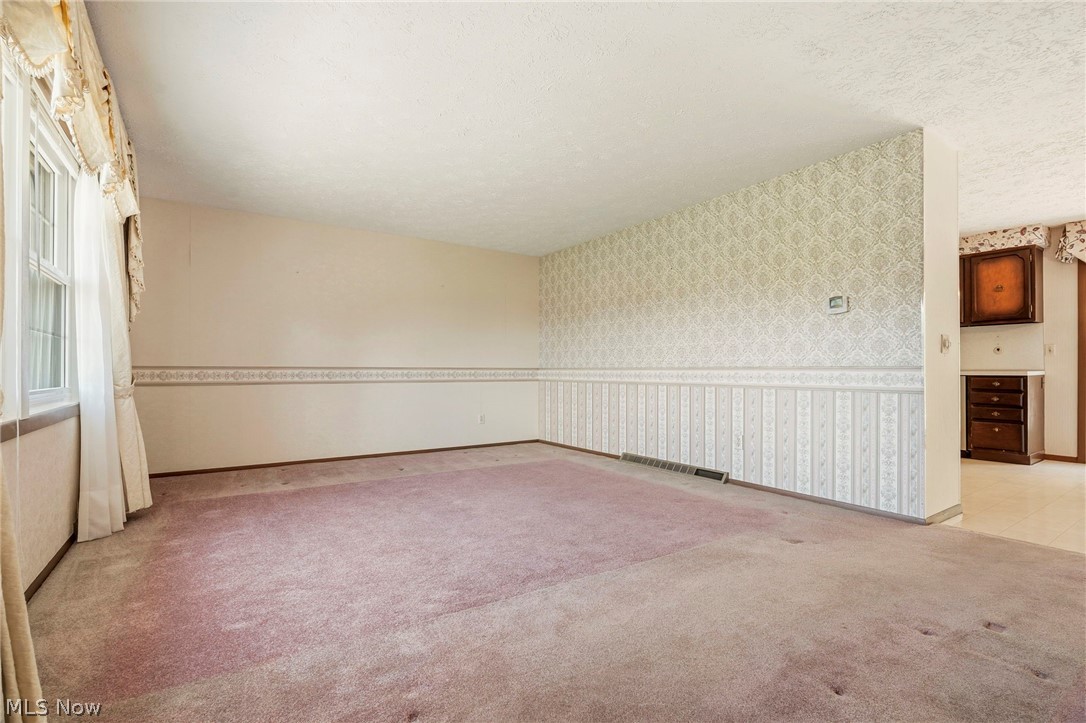 8285 Southwood Drive NW North Canton OH 44720