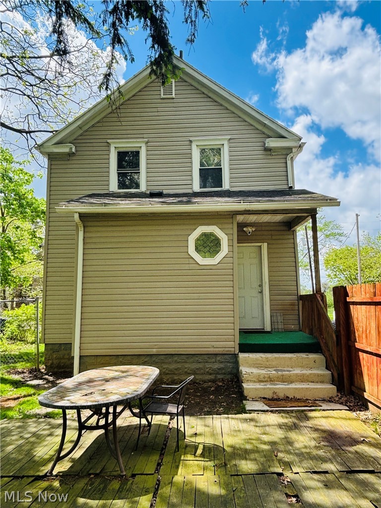 517 East Avenue Akron OH 44320