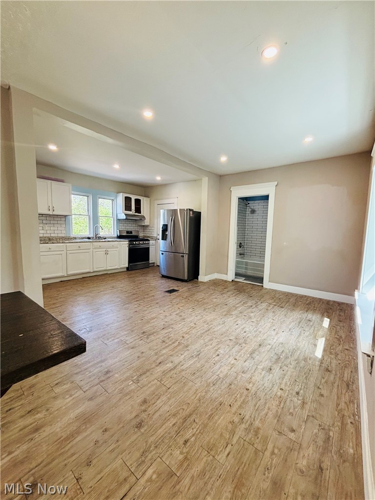 517 East Avenue Akron OH 44320