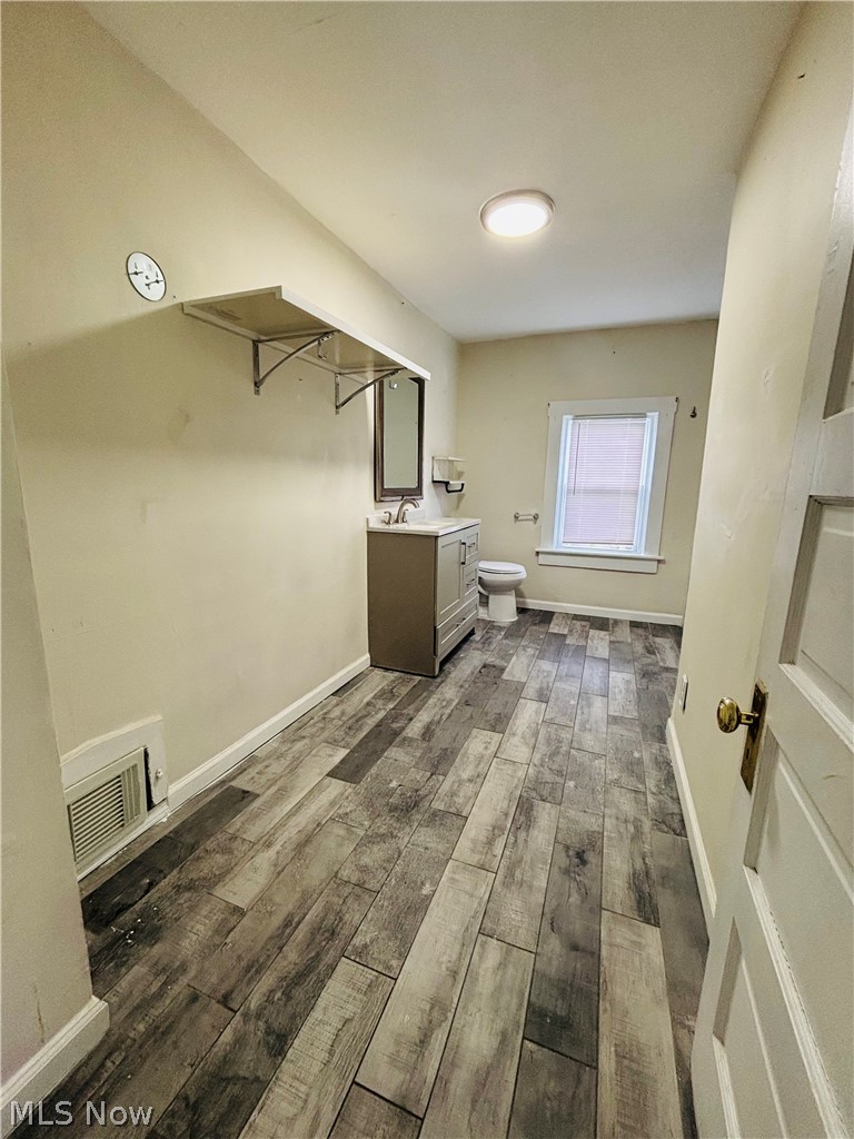 517 East Avenue Akron OH 44320