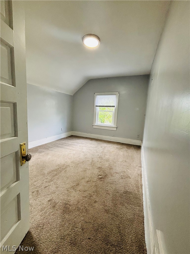 517 East Avenue Akron OH 44320