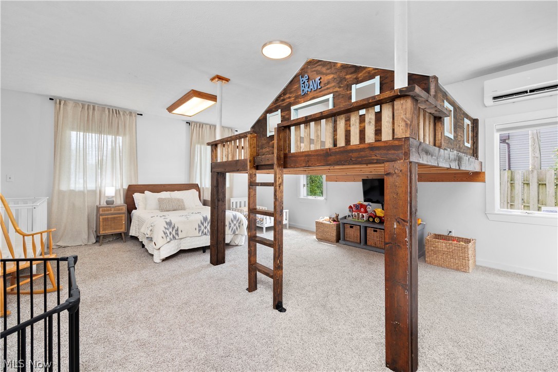 4247 E Lake Road Sheffield Lake OH 44054