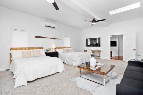 4247 E Lake Road Sheffield Lake OH 44054