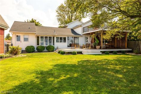 4247 E Lake Road Sheffield Lake OH 44054