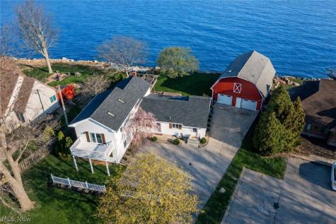 4247 E Lake Road Sheffield Lake OH 44054