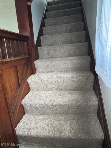 582 Robinette Court Akron OH 44310