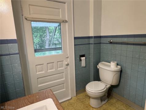 582 Robinette Court Akron OH 44310