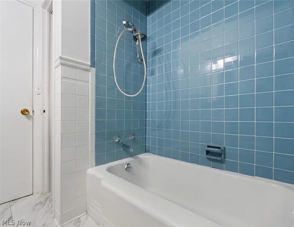 1815 Grantwood Drive Parma OH 44134