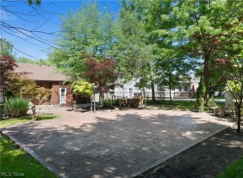 1815 Grantwood Drive Parma OH 44134