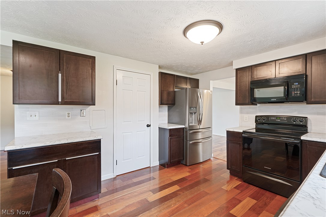2700 Elizabeth Drive SW Lordstown OH 44481