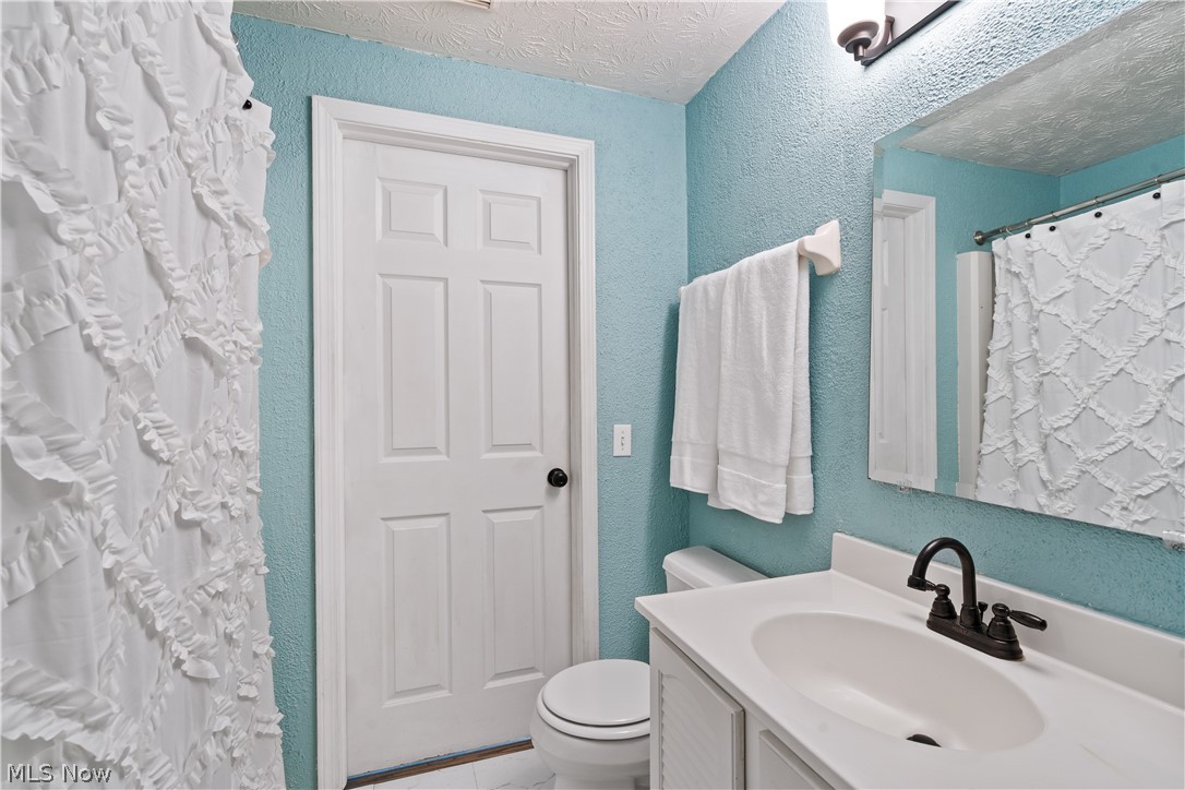 2700 Elizabeth Drive SW Lordstown OH 44481