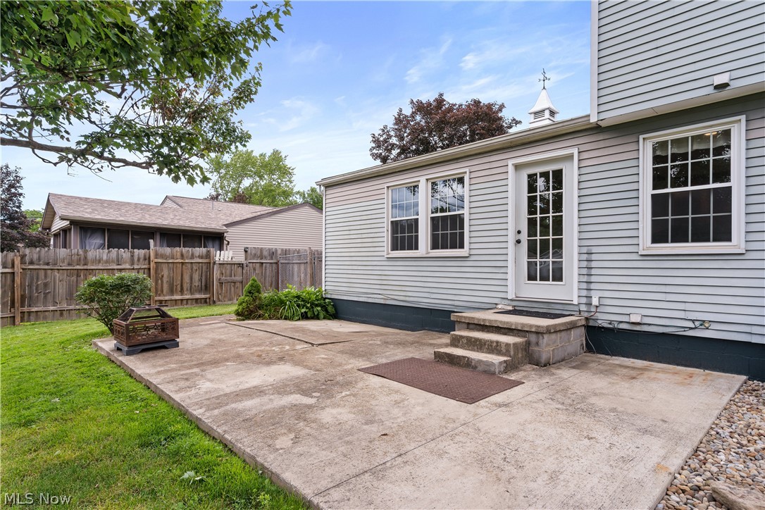 2700 Elizabeth Drive SW Lordstown OH 44481