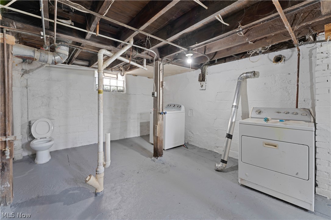 319 S Jackson Street Youngstown OH 44506