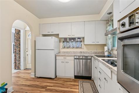 1552 18th Street Cuyahoga Falls OH 44223