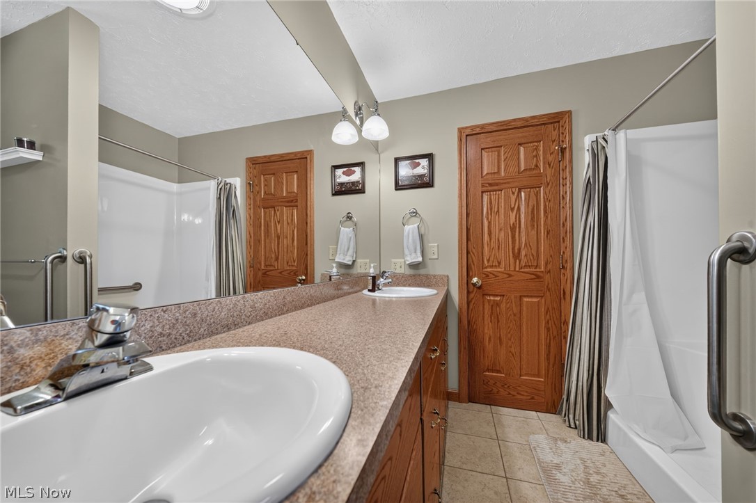 4419 Stafford Drive Ashtabula OH 44004