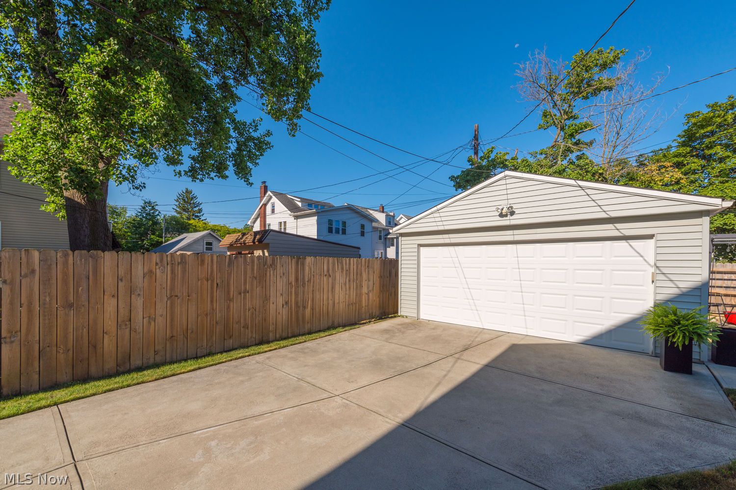 1636 Larchmont Avenue Lakewood OH 44107