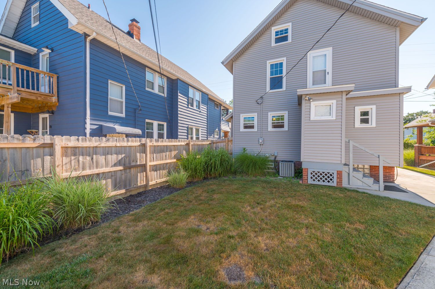 1636 Larchmont Avenue Lakewood OH 44107