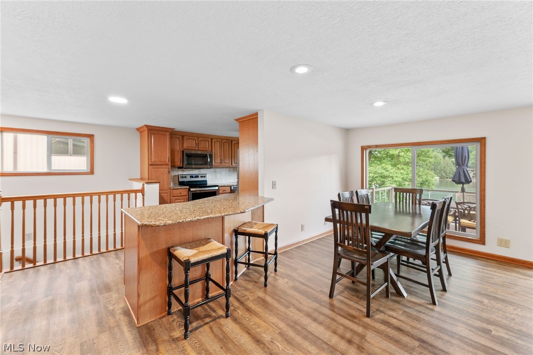 160 W Mohawk Drive Malvern OH 44644