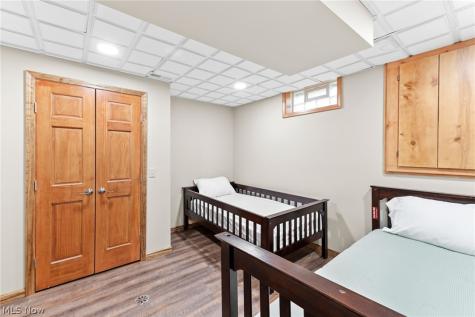 160 W Mohawk Drive Malvern OH 44644