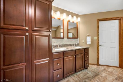 1057 Congress Lake Road Mogadore OH 44260