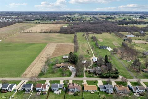 10917 Mogadore Avenue NW Uniontown OH 44685