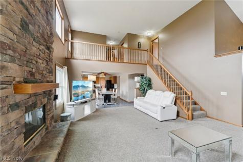 10917 Mogadore Avenue NW Uniontown OH 44685