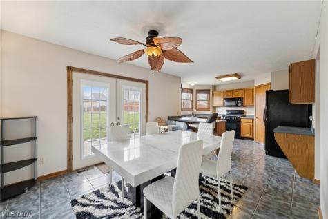 10917 Mogadore Avenue NW Uniontown OH 44685