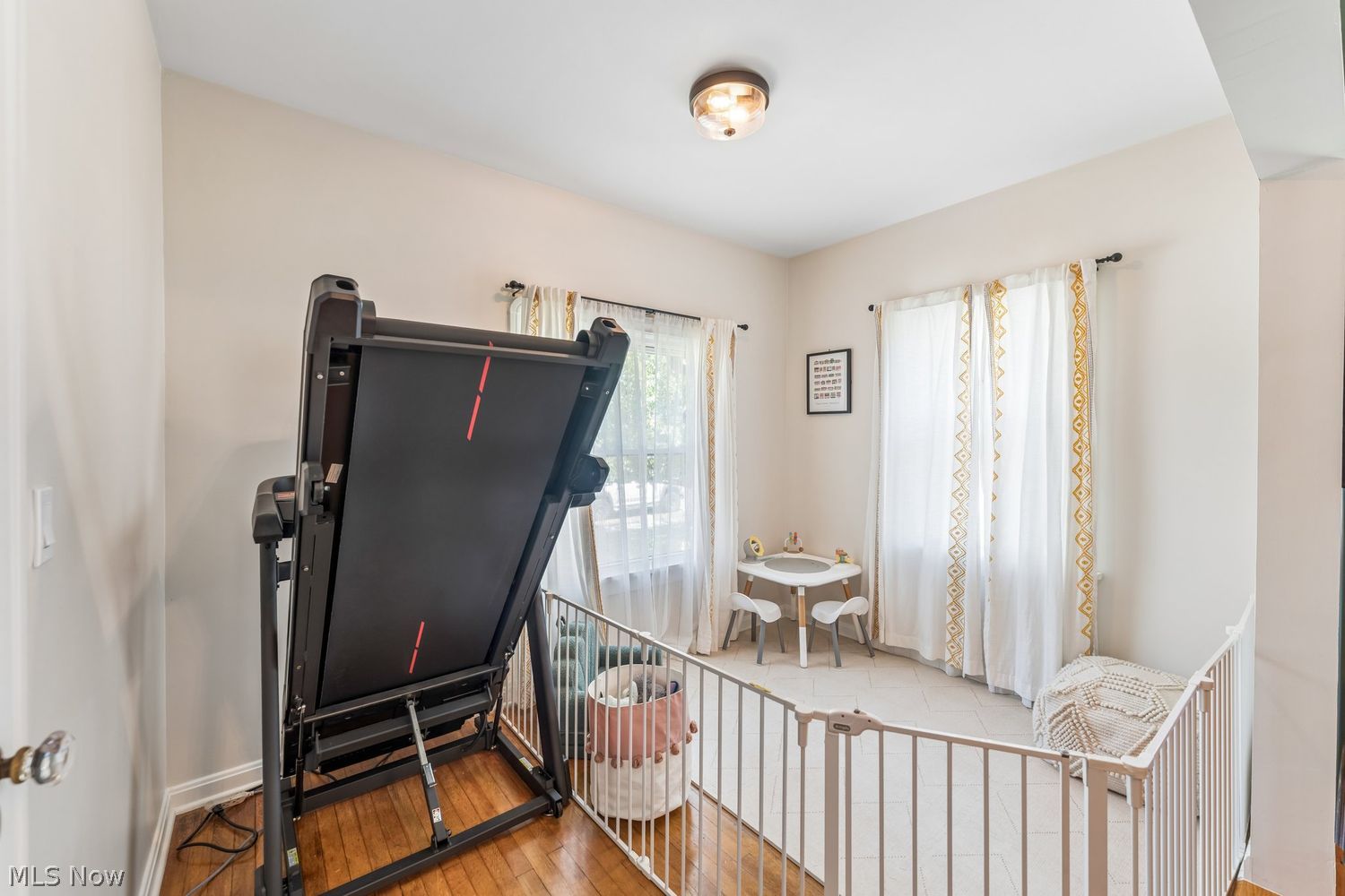 17009 Bradgate Avenue Cleveland OH 44111