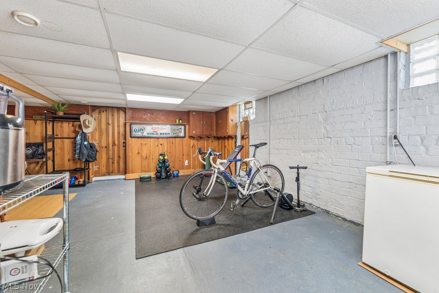 17009 Bradgate Avenue Cleveland OH 44111