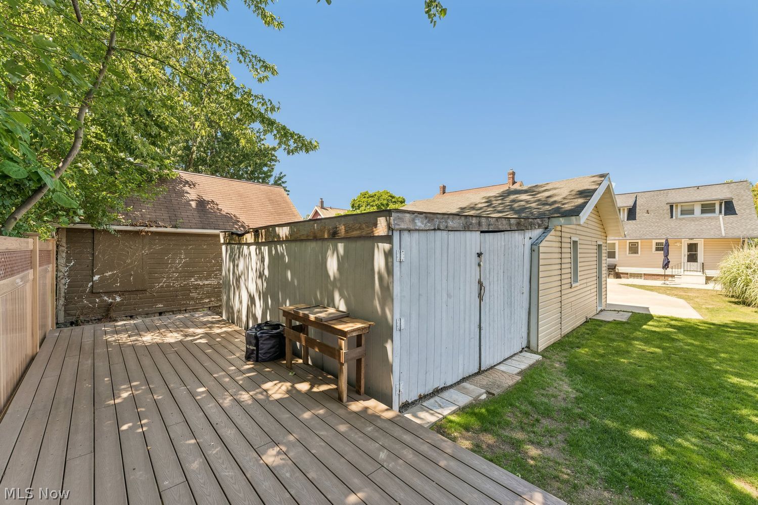 17009 Bradgate Avenue Cleveland OH 44111