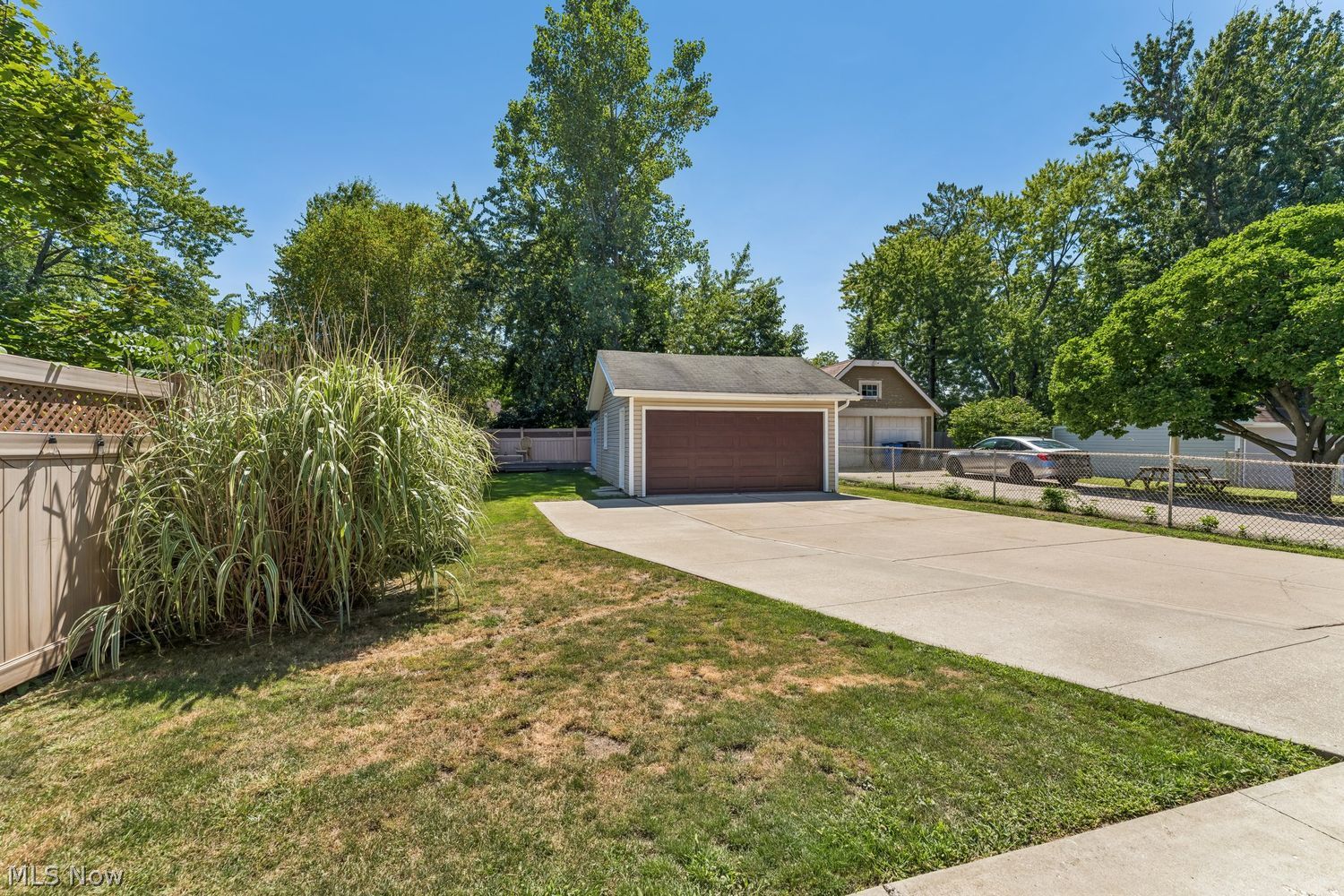 17009 Bradgate Avenue Cleveland OH 44111