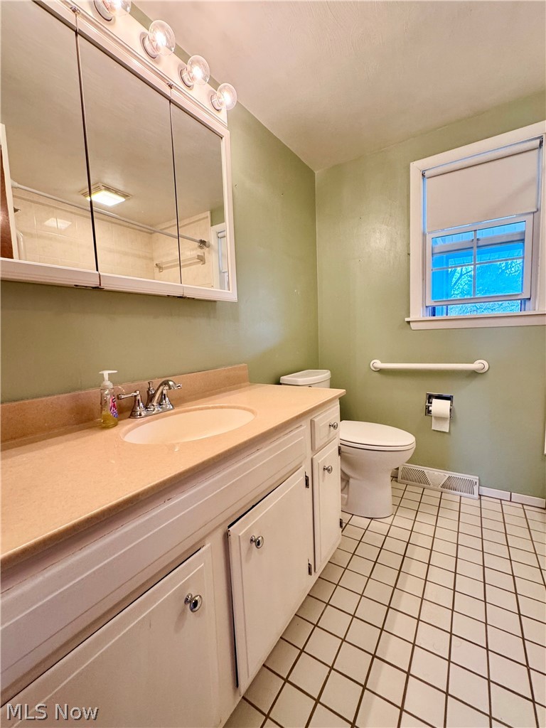 120 Walter Avenue Washingtonville OH 44490