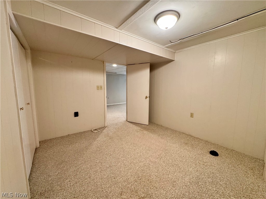 120 Walter Avenue Washingtonville OH 44490
