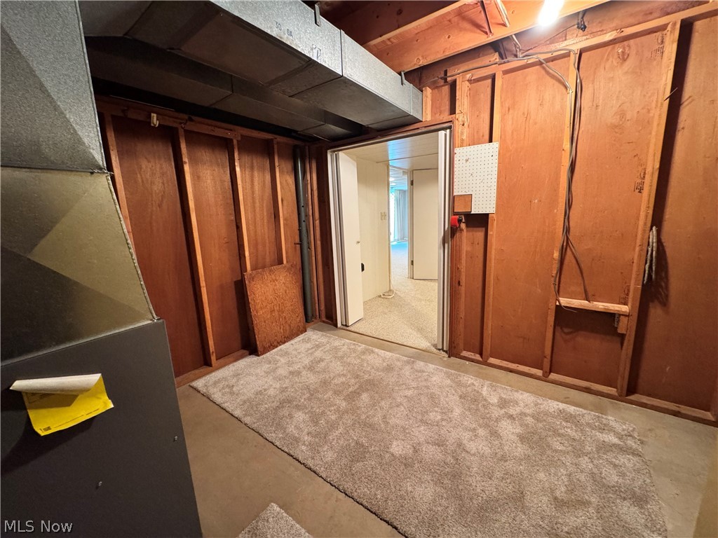 120 Walter Avenue Washingtonville OH 44490