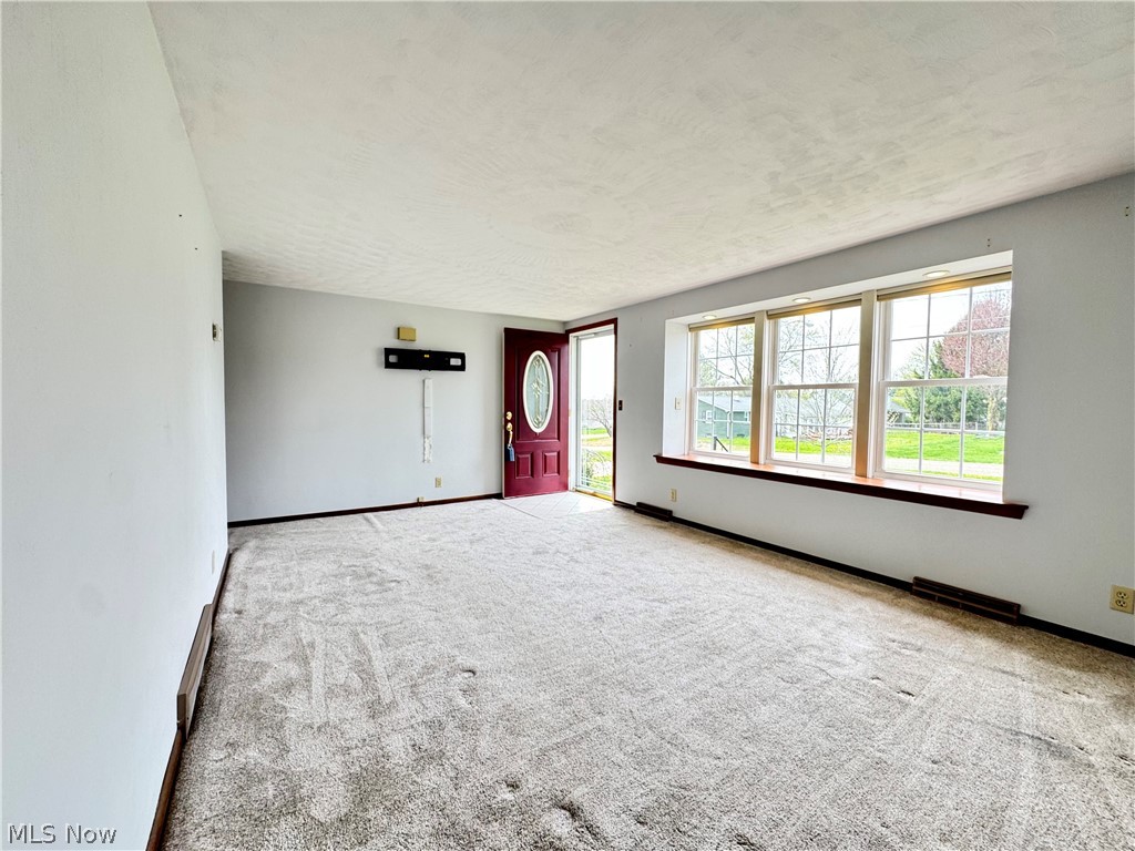 120 Walter Avenue Washingtonville OH 44490