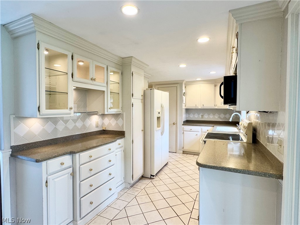 120 Walter Avenue Washingtonville OH 44490